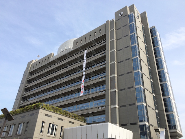 八尾市役所本庁舎